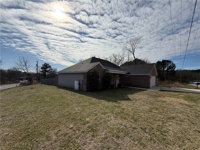 Photo - 28 Kincardine Dr