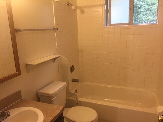 Photo - 545 NE 104th St Unit 1