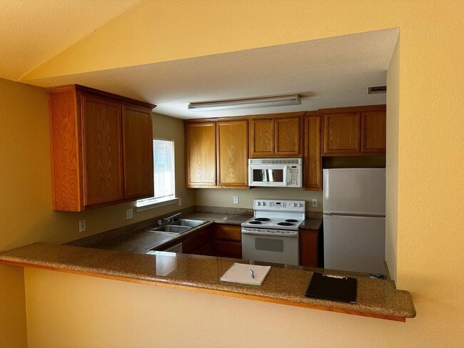 Photo - 359 Acacia St