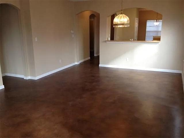 Photo - 133 Ashwood N