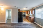 2 BR, 2 BA - 725 SF