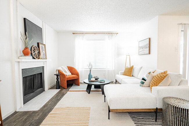 Photo - Riverwalk Apartments