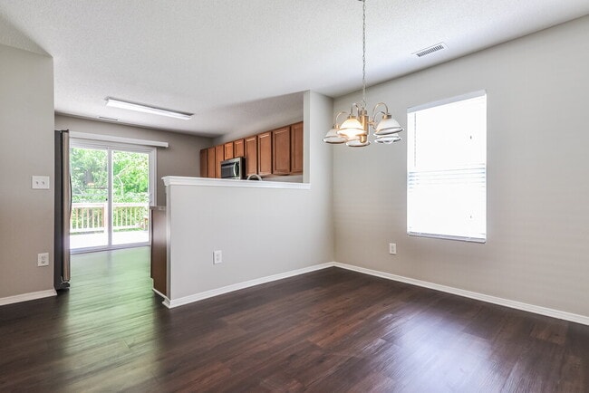 Photo - 3149 Varcroft Rd