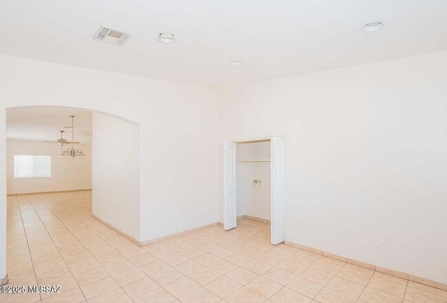 Photo - 5009 S Park Ave