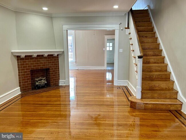 Photo - 1716 W Nedro Ave