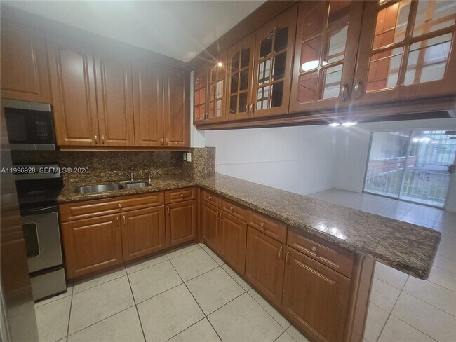 Photo - 1275 W 35th St Unit 29B