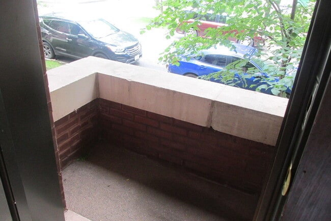 Photo - 1367 E 56th St Unit 2