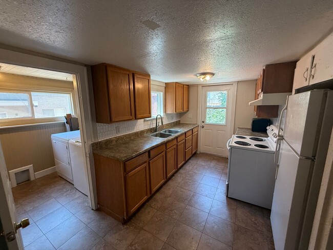 Photo - Current Property Management LLC Unit A