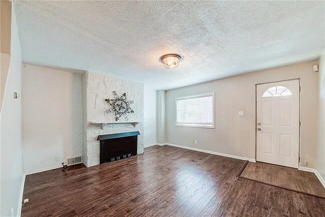 Photo - 1916 Wharton St Casa