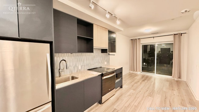 Building Photo - 405 Dundas St W Unit 516-405 Dundas St W, Oakv