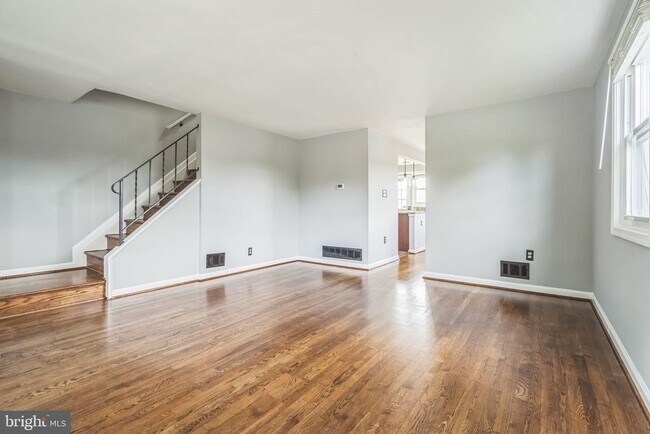 Photo - 5919 Daywalt Ave