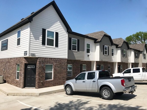Riverside Townhomes - Riverside Townhomes