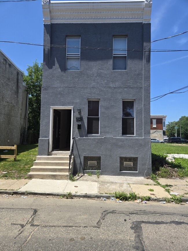Building Photo - 2042 N Stillman St Rental