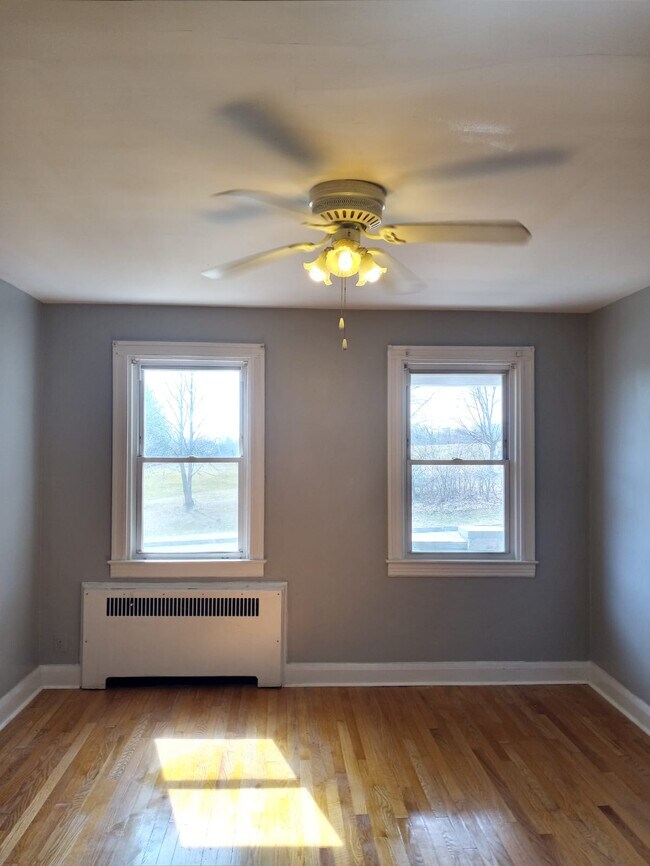 Photo - 2716 Erdman Ave