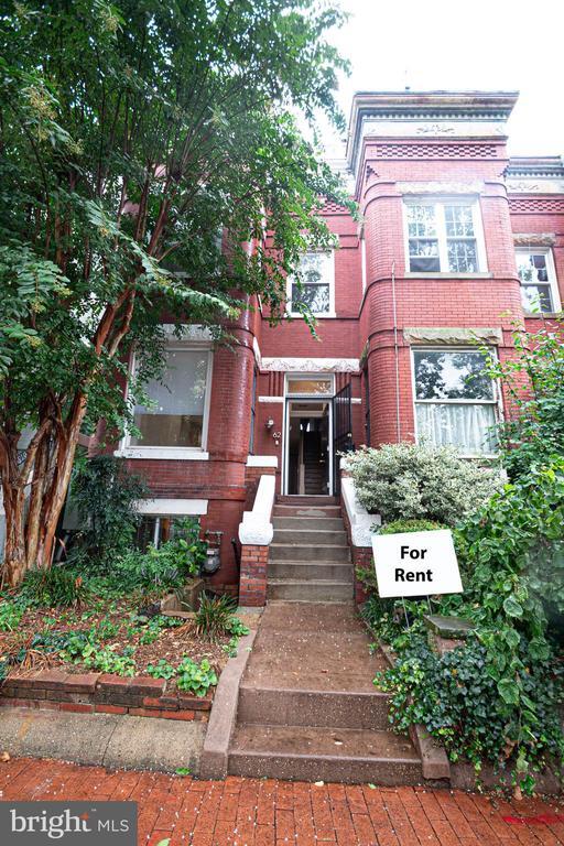 Building Photo - 62 S St NW Rental