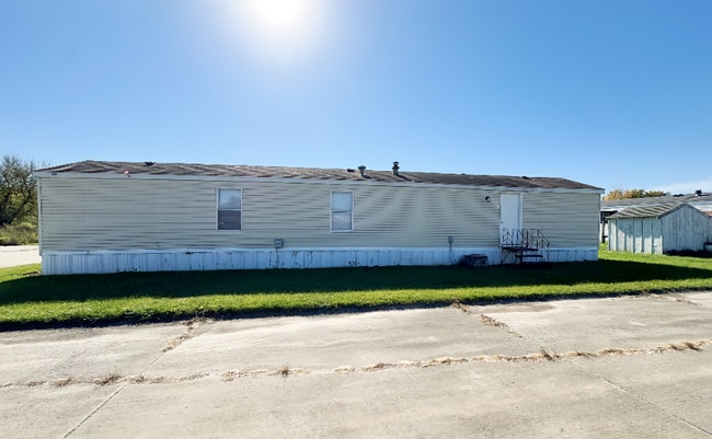 Photo - 2552 Smith Ave