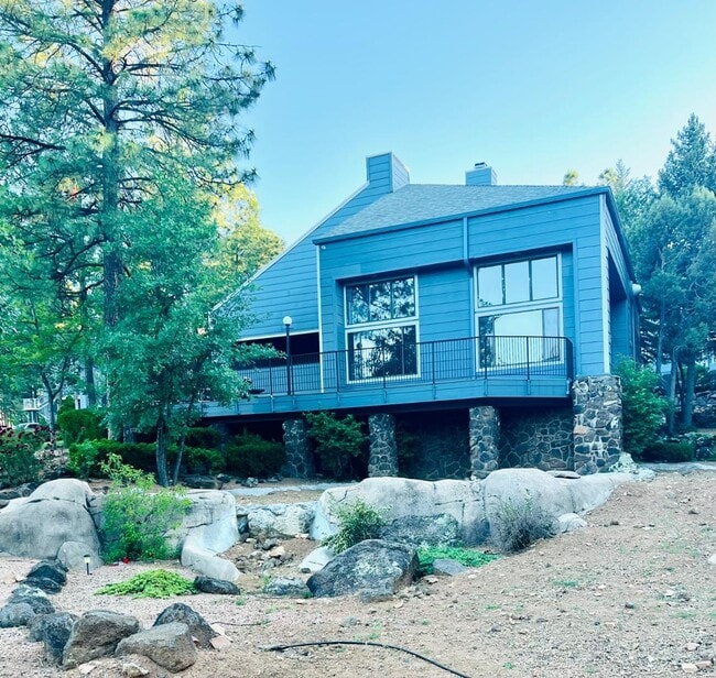 Photo - 2600 S White Mountain Rd