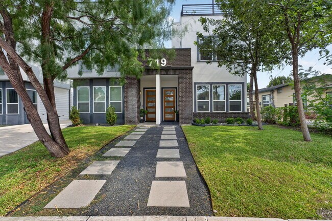 Photo - 719 Eleanor Ave