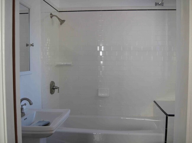 baño principal - 1524 E Orange Grove Blvd