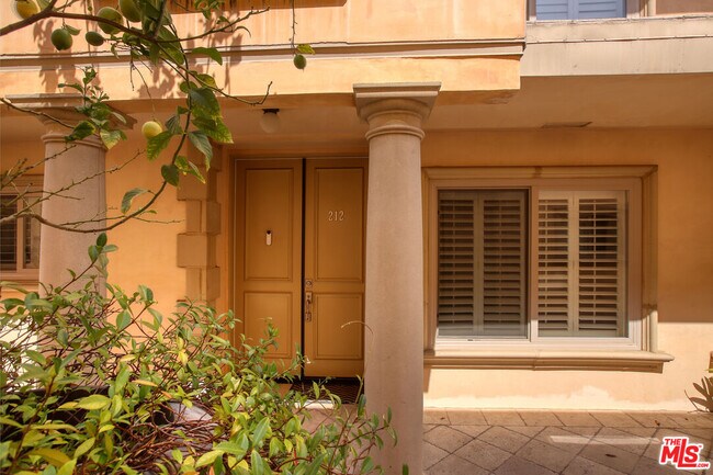 Photo - 1000 S Westgate Ave Condo Unit 212