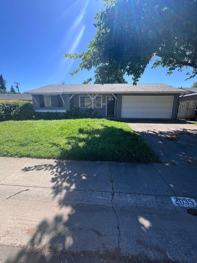 Building Photo - NICE HOME IN RANCHO CORDOVA!!