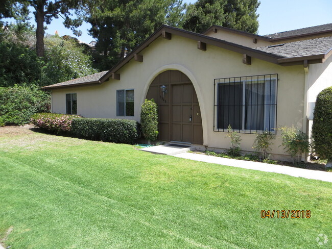 Building Photo - Three Bedroom Condo in Rancho Penasquitos