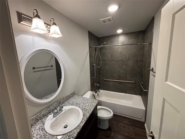 Photo - 8814 SW 45th St