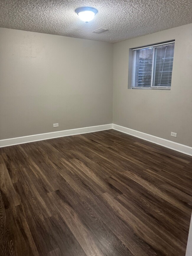 Photo - 3950 Turnpike Dr Unit 2