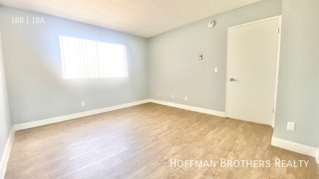 Photo - 662 W 12th St Unit 104