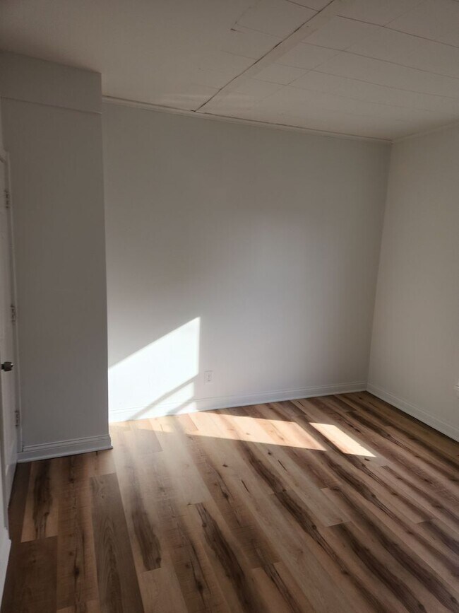 Photo - 264 N Jackson St Unit 1