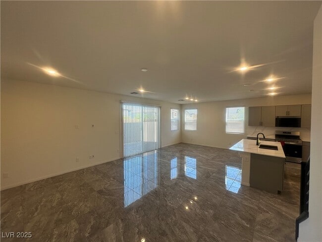 Photo - 6634 Tumoulin St