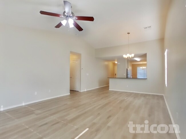 Photo - 13961 W Maui Ln
