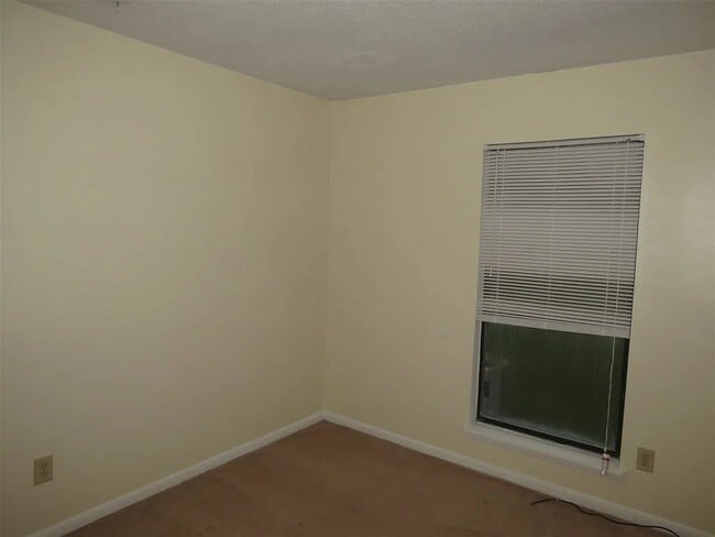 Photo - 228-230 Yaupon Dr Unit 230