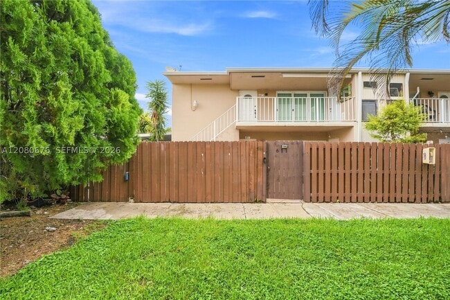 Building Photo - 8410 SW 154th Cir Ct Unit 621