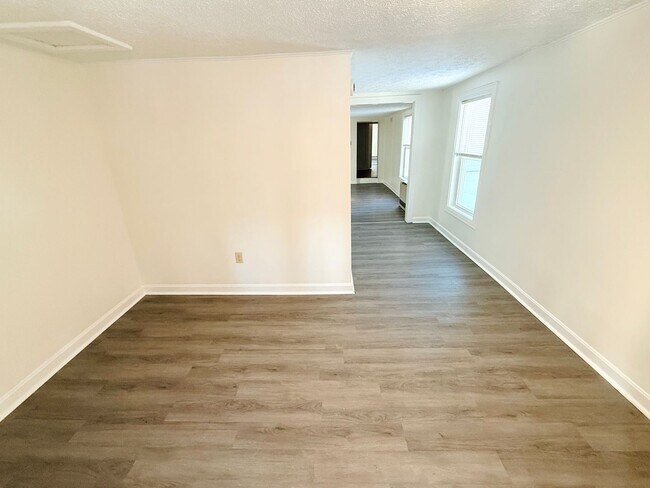 Photo - 53 Pike St Unit 2