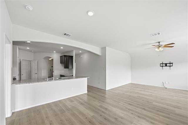 Photo - 121 Newsom Dr