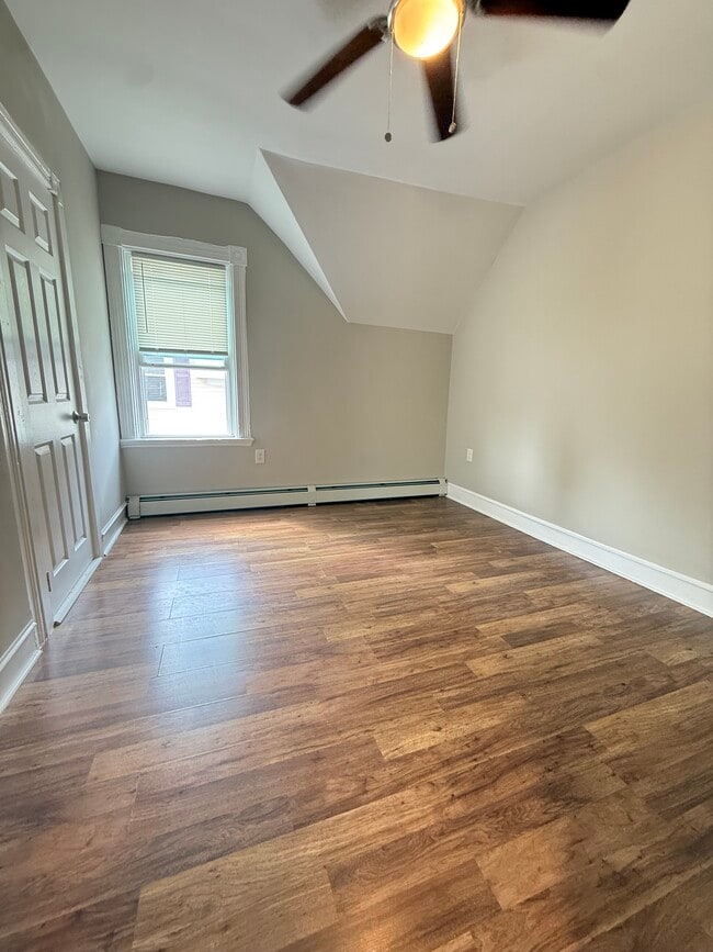 Photo - 30 Goddard St Unit 3