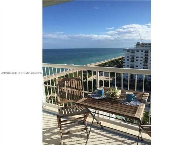 9341 Collins Ave