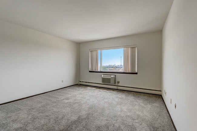 Photo - Avenue Manor Apartments