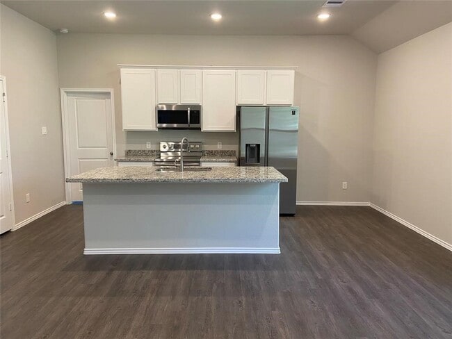 801 Crystal River