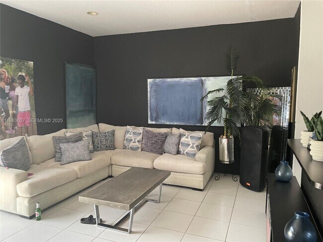 Photo - 1352 SE 16th Ave