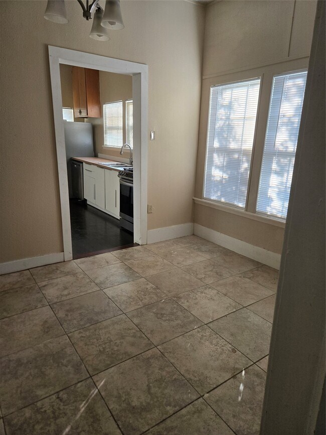 Photo - 3106 Stonewall St