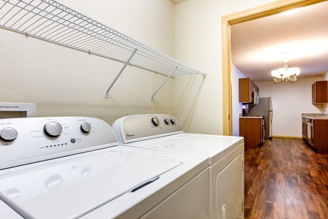 Eagles Landing apartments — community photo