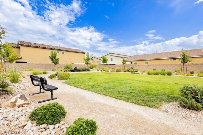 5340 Maroon Guava St