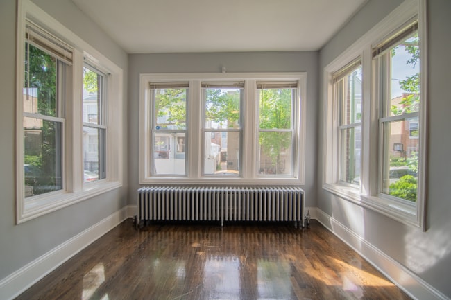 Photo - 3024 N Avers Ave Unit 1