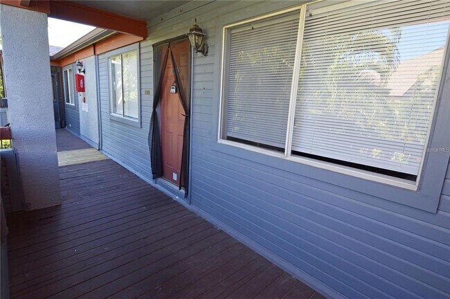 Photo - 10263 Gandy Blvd N Unidad 108