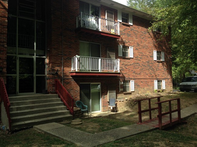 Photo - 3811 Rohling Oaks Dr