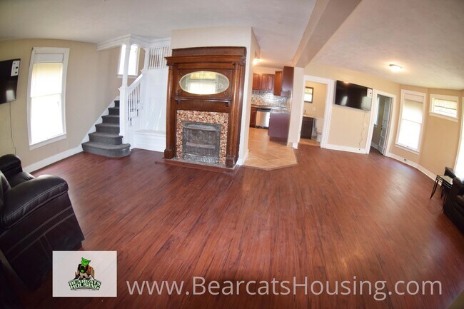 Photo - 73 Leroy St Unit 0