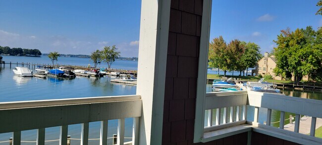 Photo - 862 Southwest Dr Unidad stonebluff