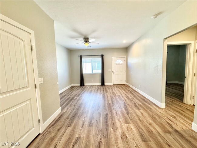 Photo - 1370 Ogallala St